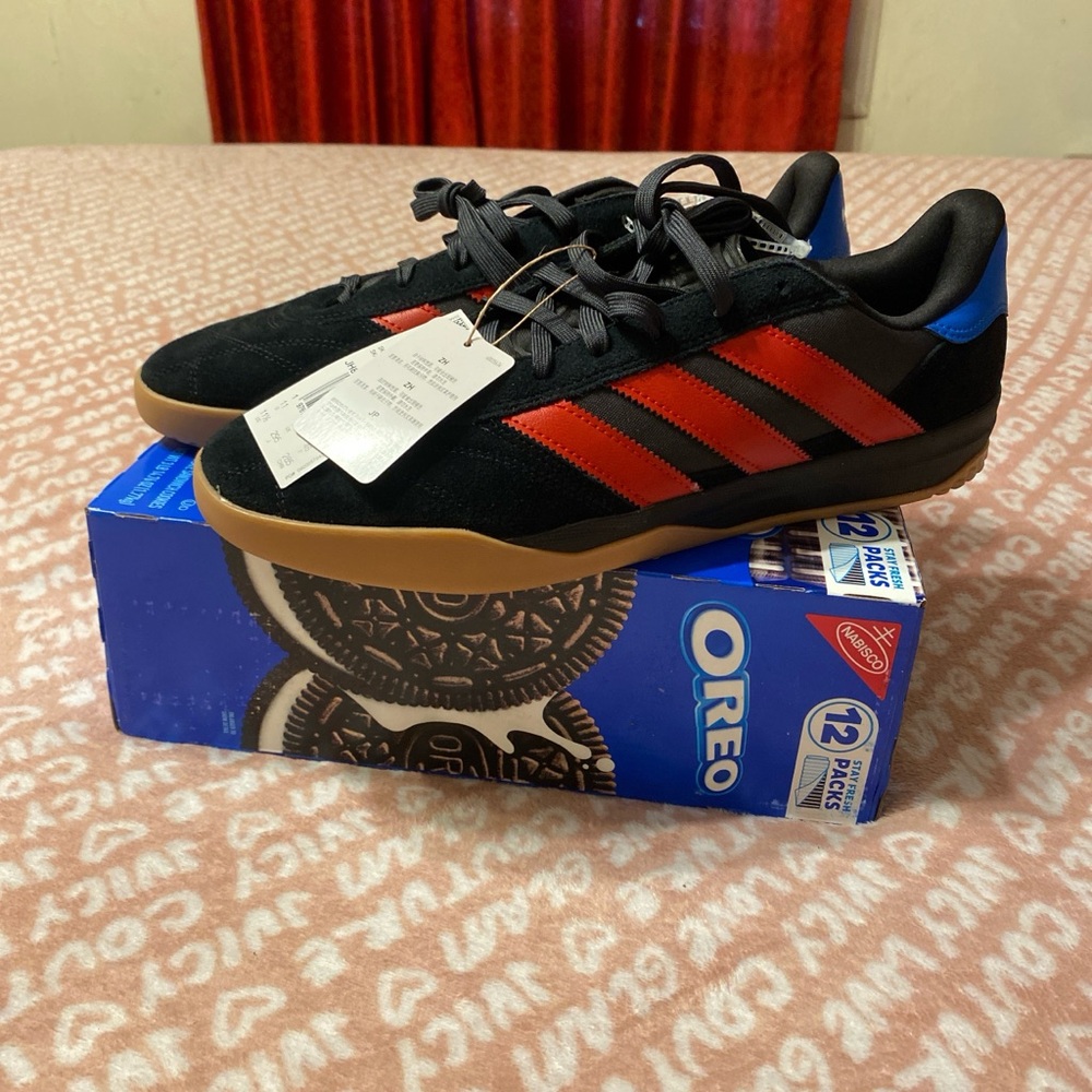 Adidas Men's Black and Red Sneakers with Blue Accents